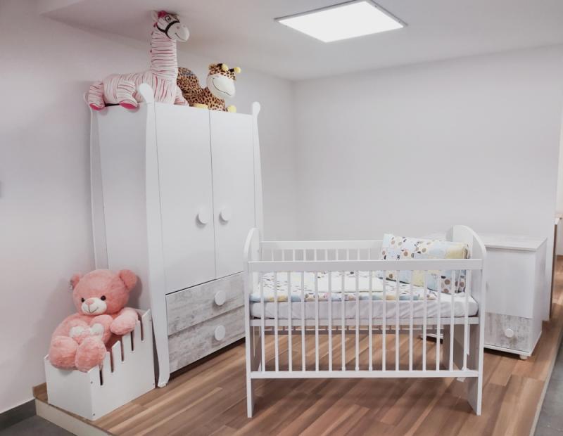MyKids Lenjerie MyKids Mini Patratel Multicolor Buline Maro 4 Piese 120x60 - imaginea 3