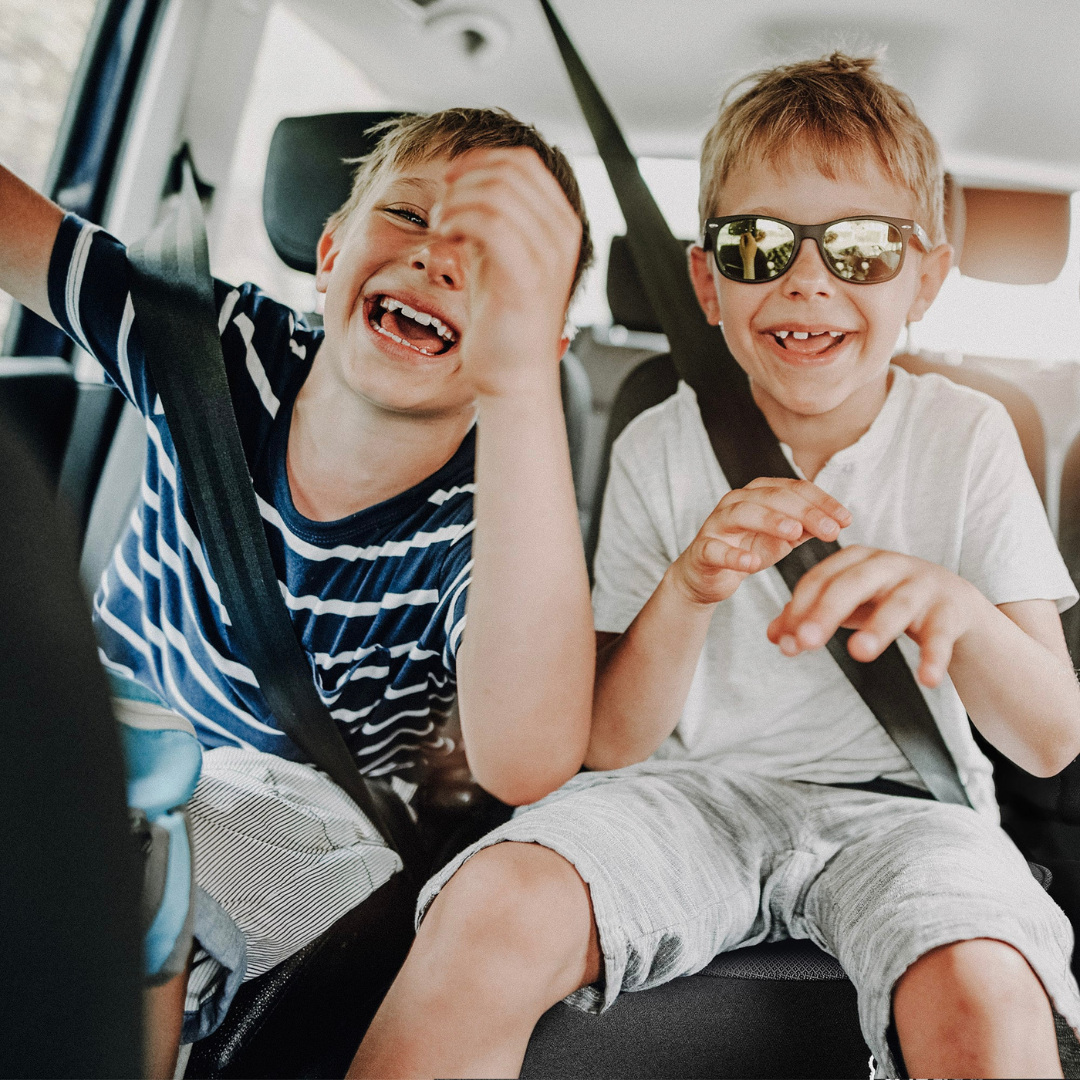 BabyGo - Scaun auto booster Bursa IV Black, 125-150 cm, certificat R129