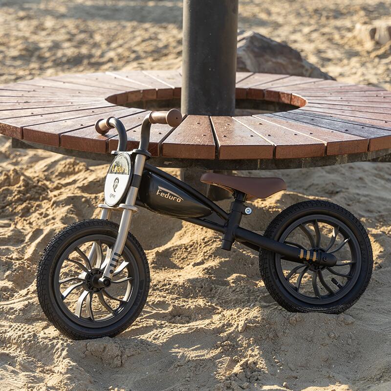 Balance bike QPlay Feduro Negru-Auriu
