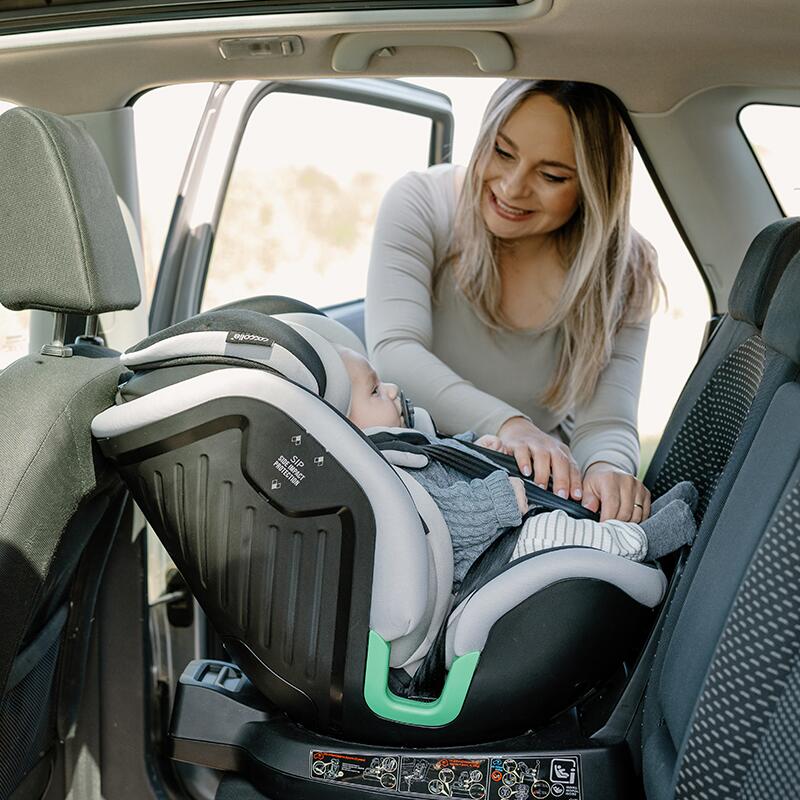 Scaun auto iSize 40-150 cm Coccolle Mago Jet black