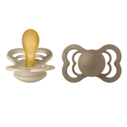 BIBS - Set 2 suzete Supreme Latex, tetina simetrica, 6 luni +-Vanilla/Dark Oak