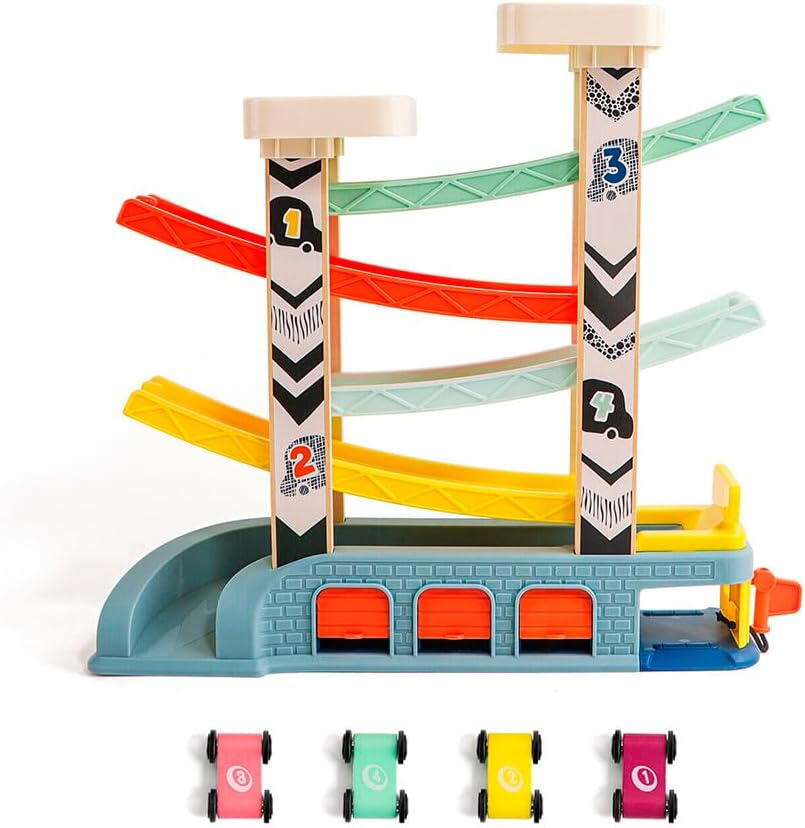 Rampa cu 4 masinute de curse