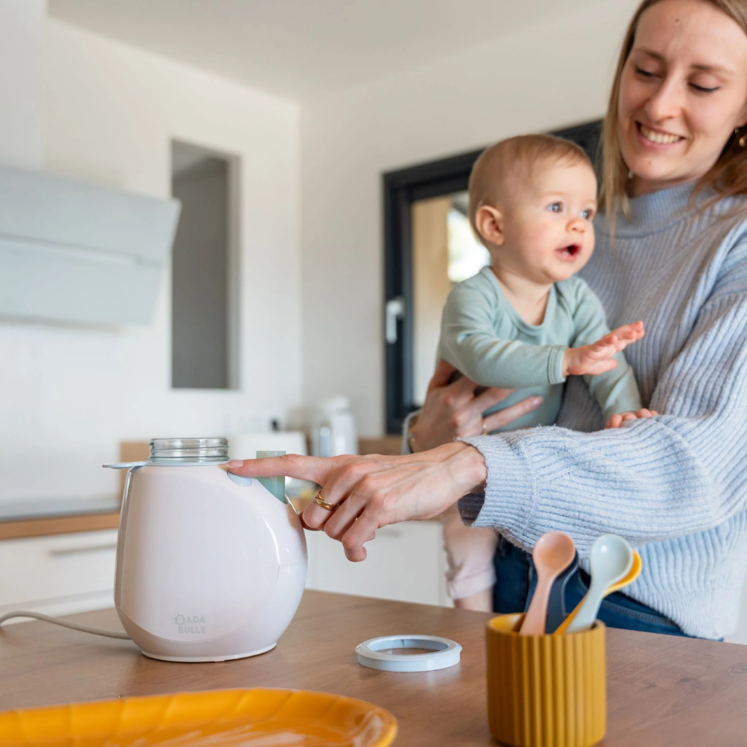 Badabulle – Incalzitor de biberoane/borcane pentru casa si masina Easy+ Pastel