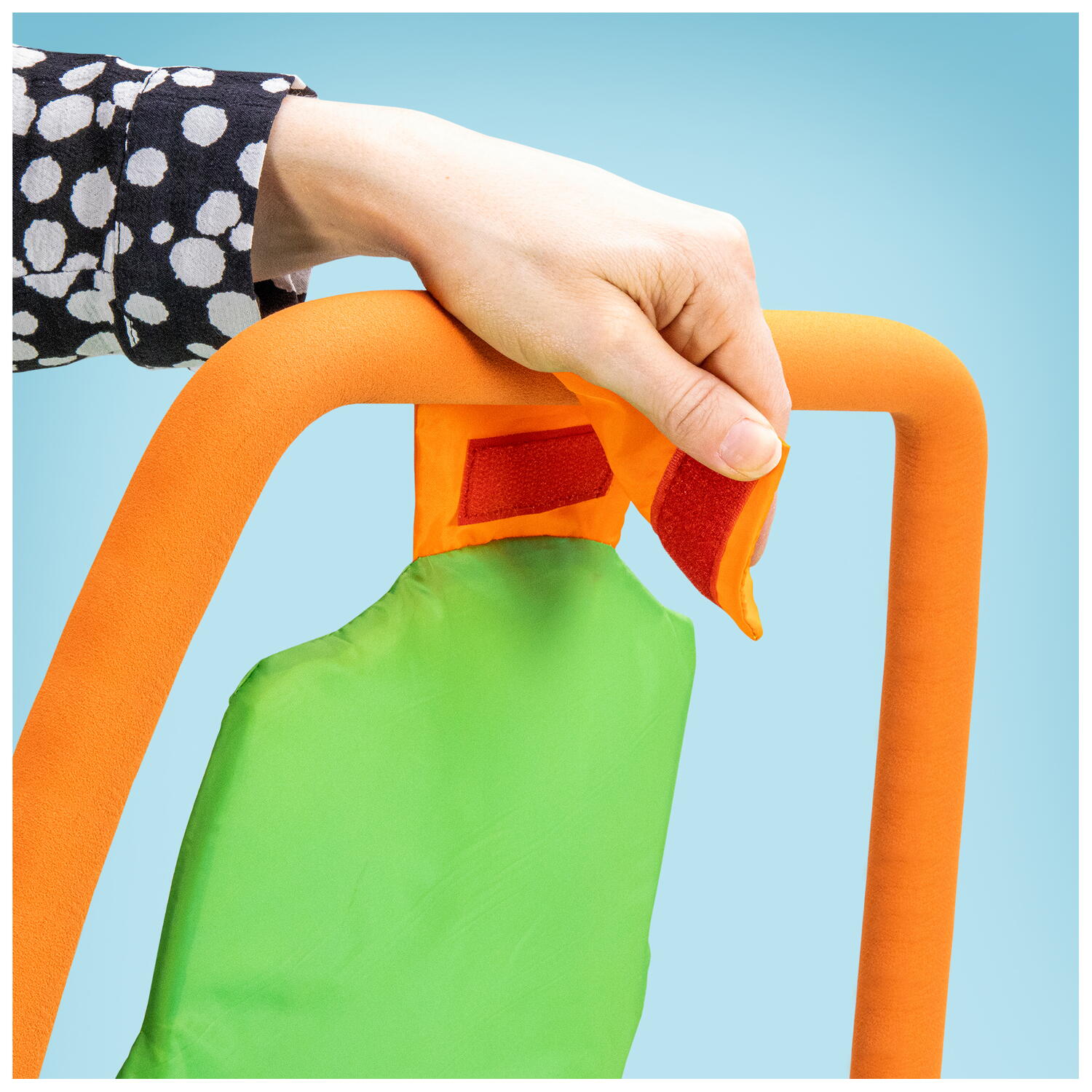 Trambulina - Broscuta testoasa