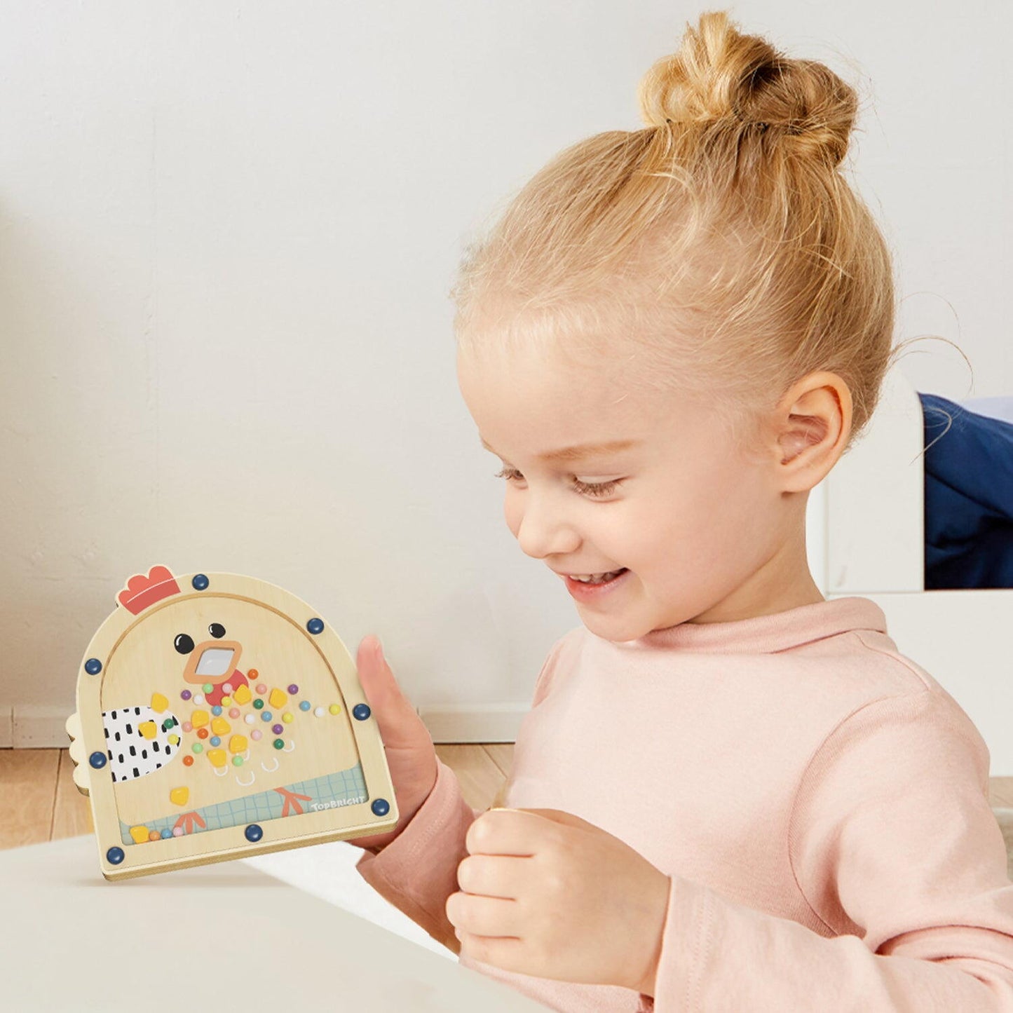 Joc Montessori - Hraneste gaina