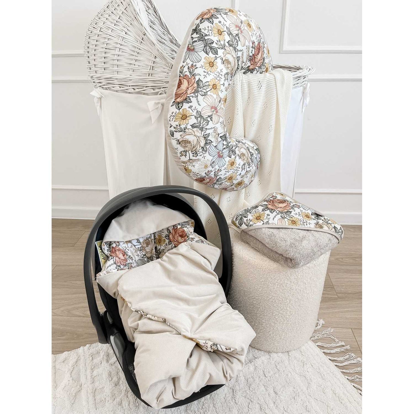 Paturica de infasat pentru scaun auto Velvet Infantilo IF19109