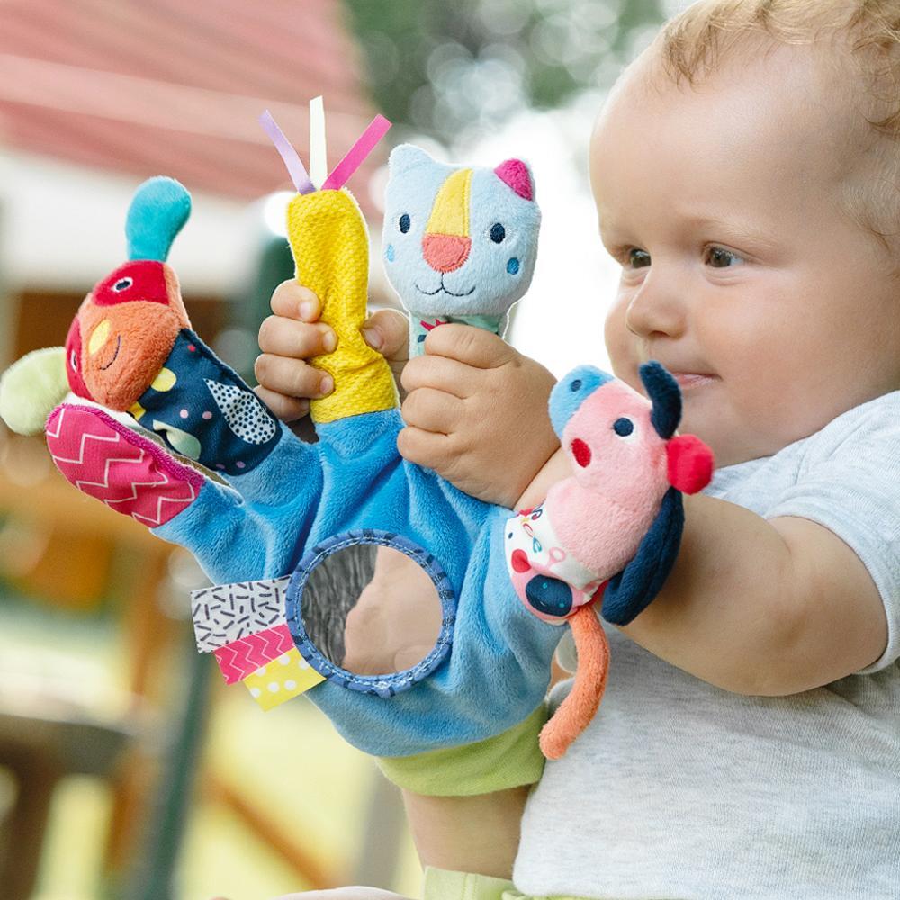 Manusa cu activitati - Prietenii culorilor