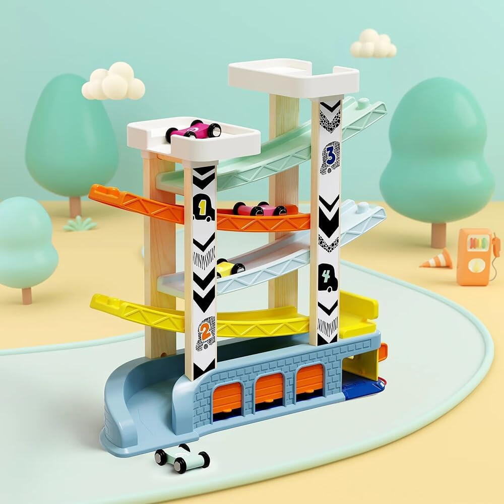 Rampa cu 4 masinute de curse