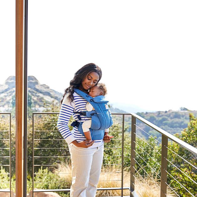 Marsupiu OMNI Breeze Sapphire Blue Ergobaby BCZ360PSAPBLU