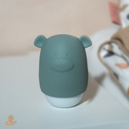 Lampa de veghe cu senzor de lumina Benny the Bear, Zazu Kids , Verde