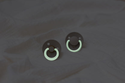 BIBS - Suzeta fosforescenta Colour GLOW Latex, tetina rotunda, 0 luni +-Sage