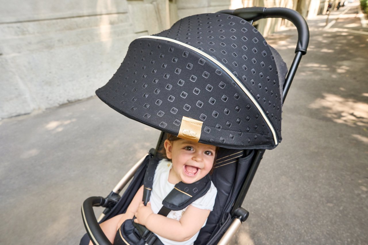 Carucior sport Chicco Goody XPlus Black ReLux (Negru), 0luni+