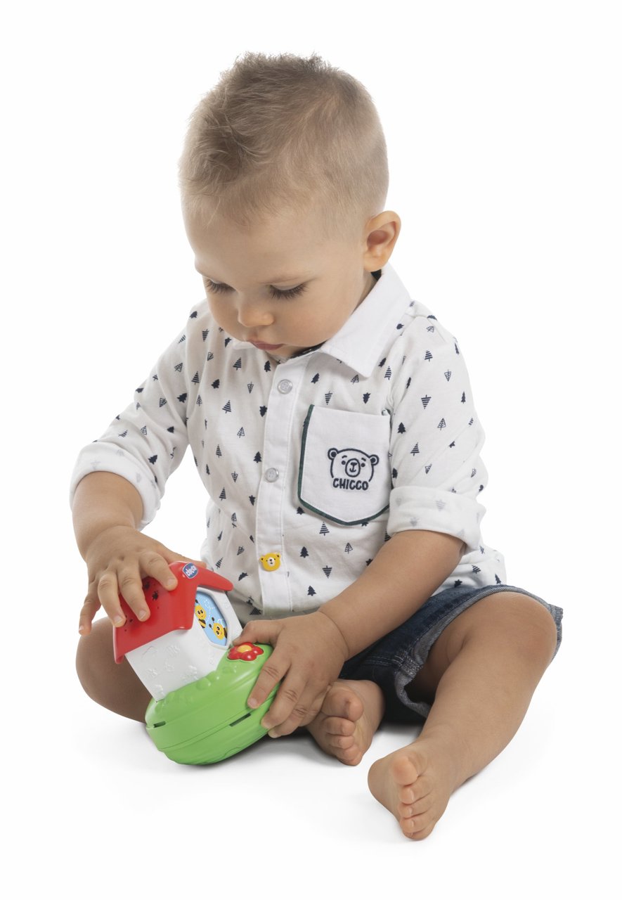 Carusel muzical 3 in 1 Chicco Stupul albinutelor cu proiectie, 0 luni+