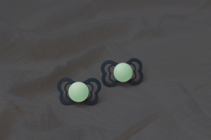 BIBS - Set 2 suzete Fosforencente Couture Glow Latex, tetina anatomica, 0 luni +-Sage/Cloud