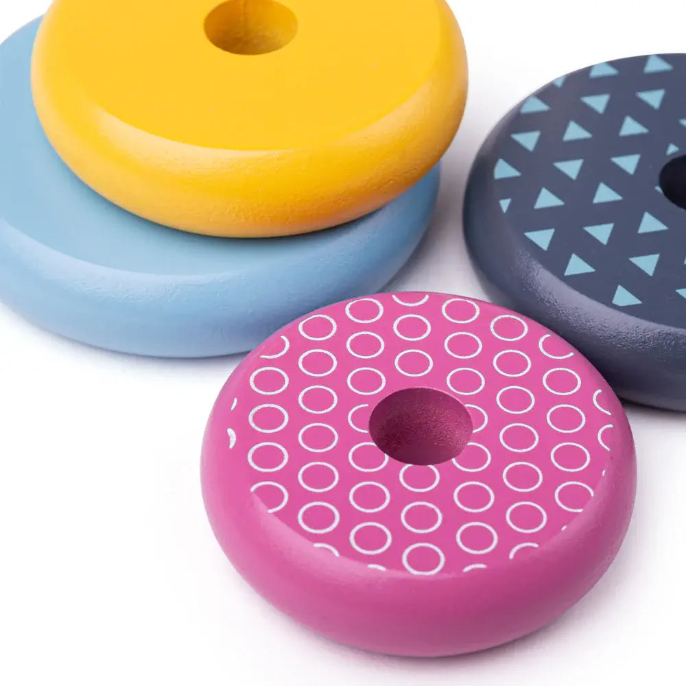 Piramida din lemn - Iepuras (pastel)