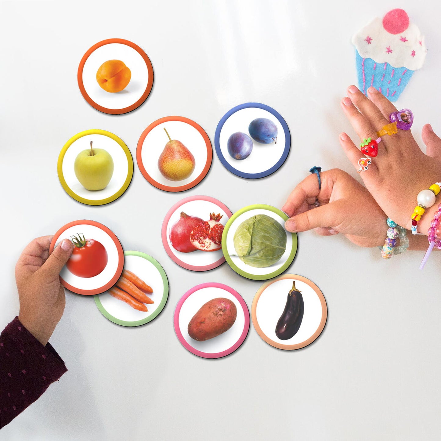 Set magneti Montessori - Fructe si legume