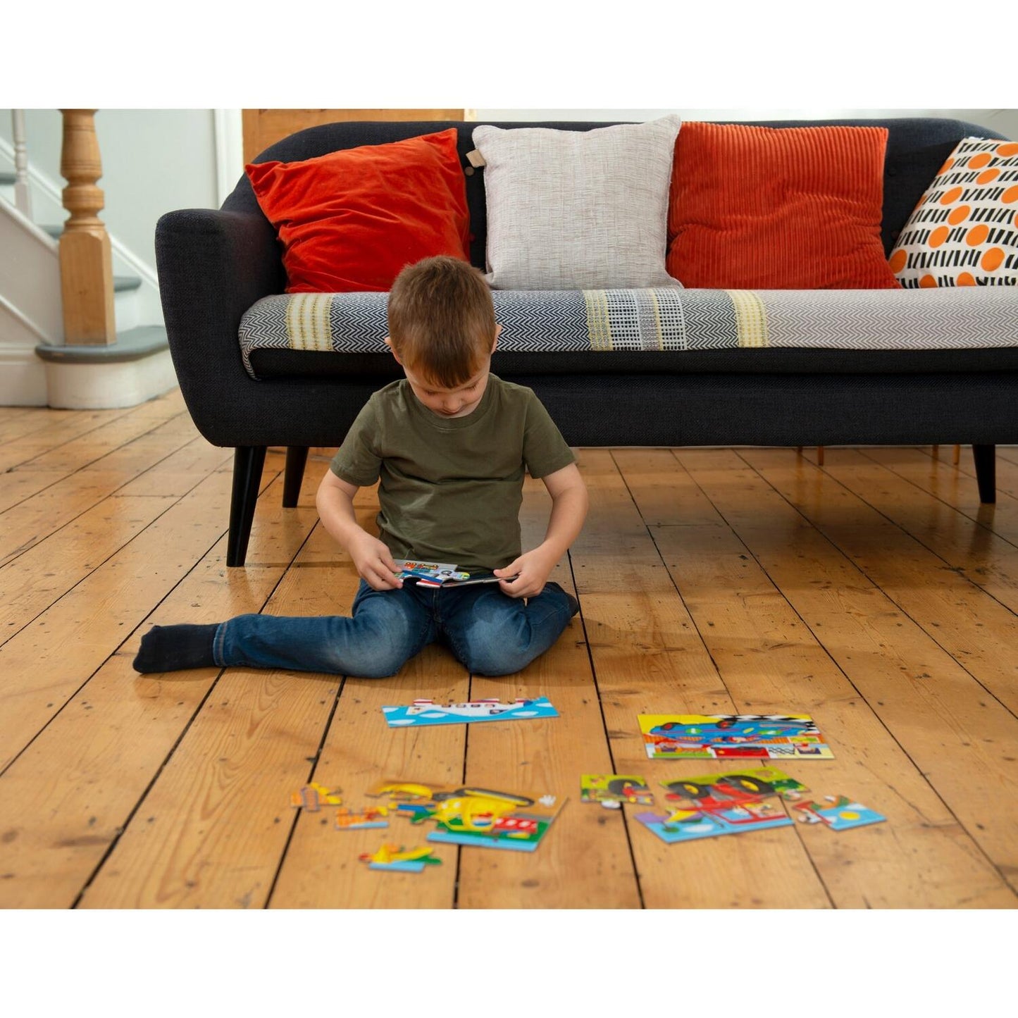 Set 4 puzzle-uri Vehicule (4, 6, 8, 12 piese)