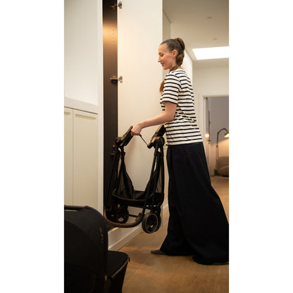 Nuna - Carucior ultra-usor IXXA Granite