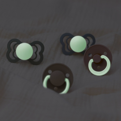 BIBS - Set 2 suzete Fosforescente De Lux Glow Latex, tetina rotunda, 0 luni +-Sage/Cloud