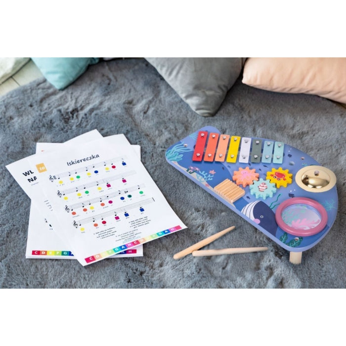 Masuta din lemn cu instrumente muzicale Ecotoys TL204013