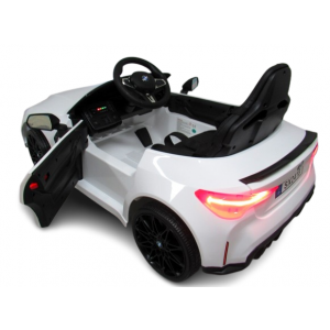 Masinuta electrica cu telecomanda BMW M4, 110x70x50 cm, varsta 1-5 ani, roti EVA, scaun din piele ECO, putere 90W - Alb
