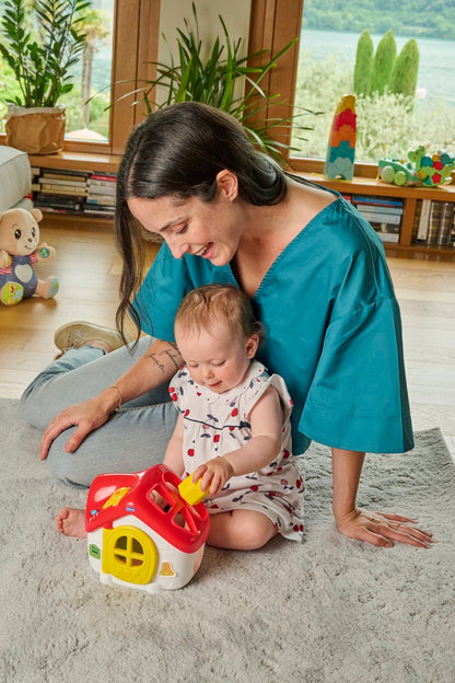 Jucarie de sortare 2 in 1 Chicco casuta ABC, franceza-engleza,10-36luni