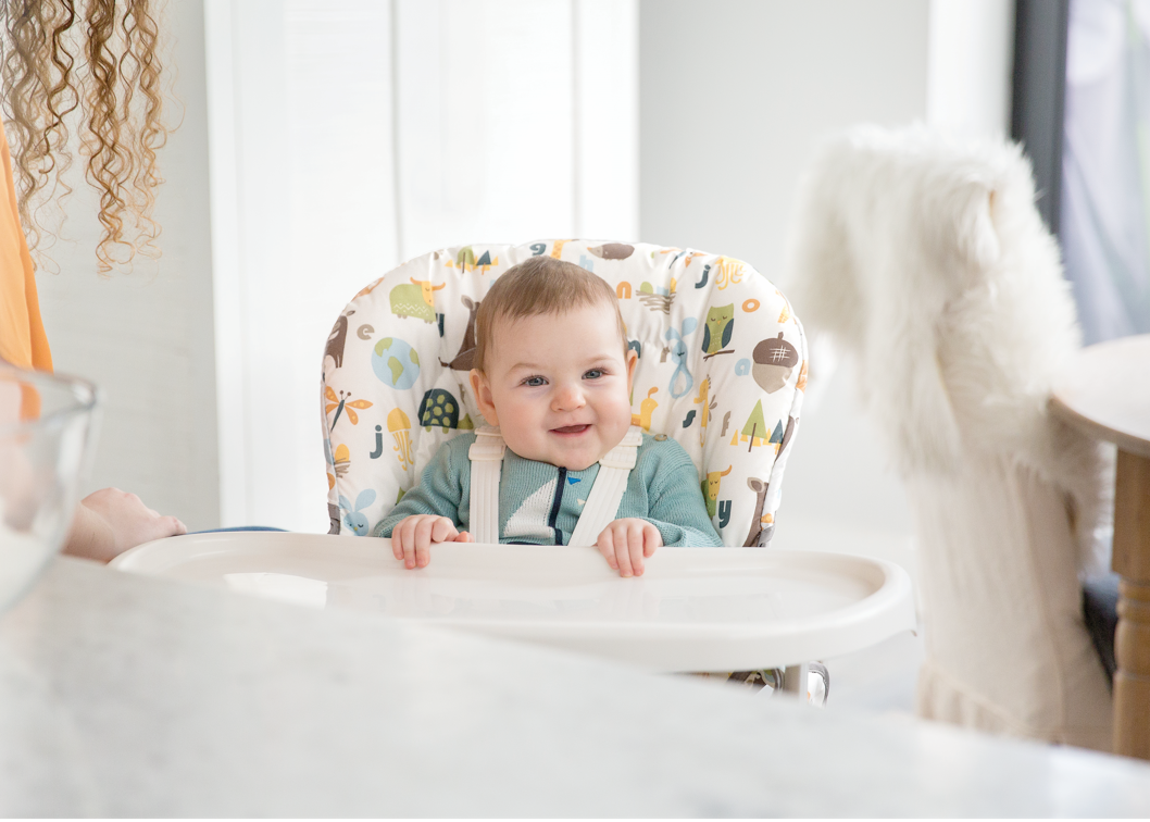 Joie – Scaun de masa Mimzy Snacker Alphabet