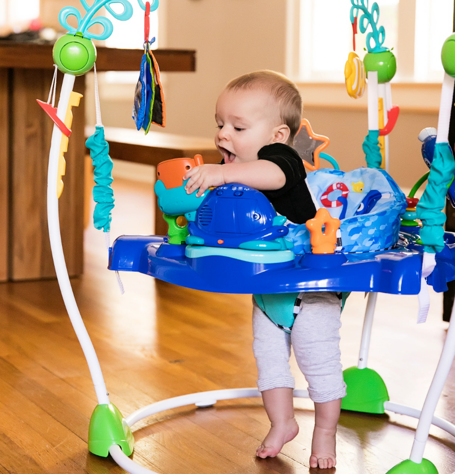 Baby Einstein - Centru de activitati Neptune's Ocean Discovery Jumper™