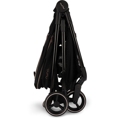 Nuna - Carucior ultra-usor IXXA colectia Riveted