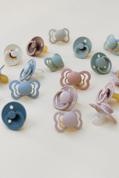 BIBS - Suzeta De Lux Silicon, tetina rotunda, marime universala (0-3 ani)-Baby Blue