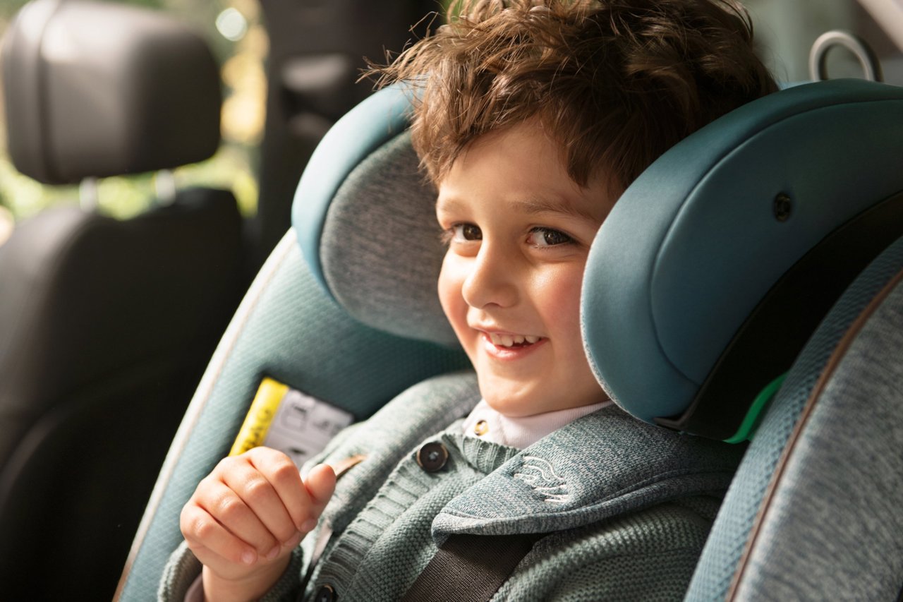 Scaun auto Chicco Bi-Seat i-Size Air cu baza Isofix, Graphite (gri), 40-150 cm (de la nastere pana la 12 ani)