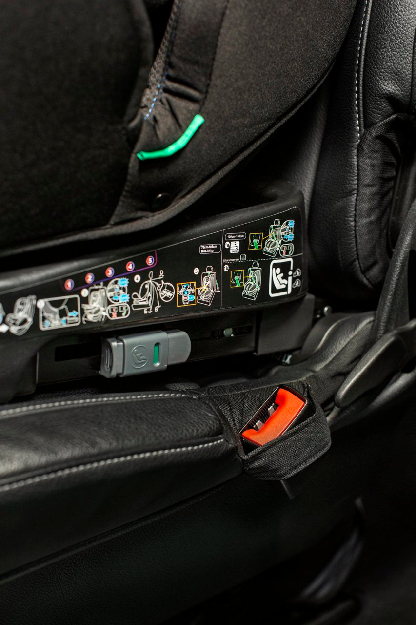 Scaun auto rotativ Chicco Unico EVO i-Size, BlackAir (Negru), de la nastere pana la 12 ani (40-150 cm)