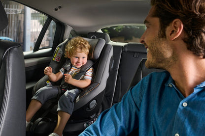 Scaun auto rotativ cu baza isofix Chicco Seat 105 i-Size, Posh Black, 40-105cm, de la nastere pana la 4 ani