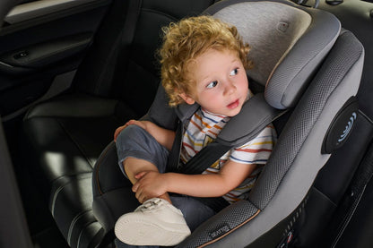 Scaun auto rotativ cu baza isofix Chicco Seat 105 i-Size, Posh Black, 40-105cm, de la nastere pana la 4 ani