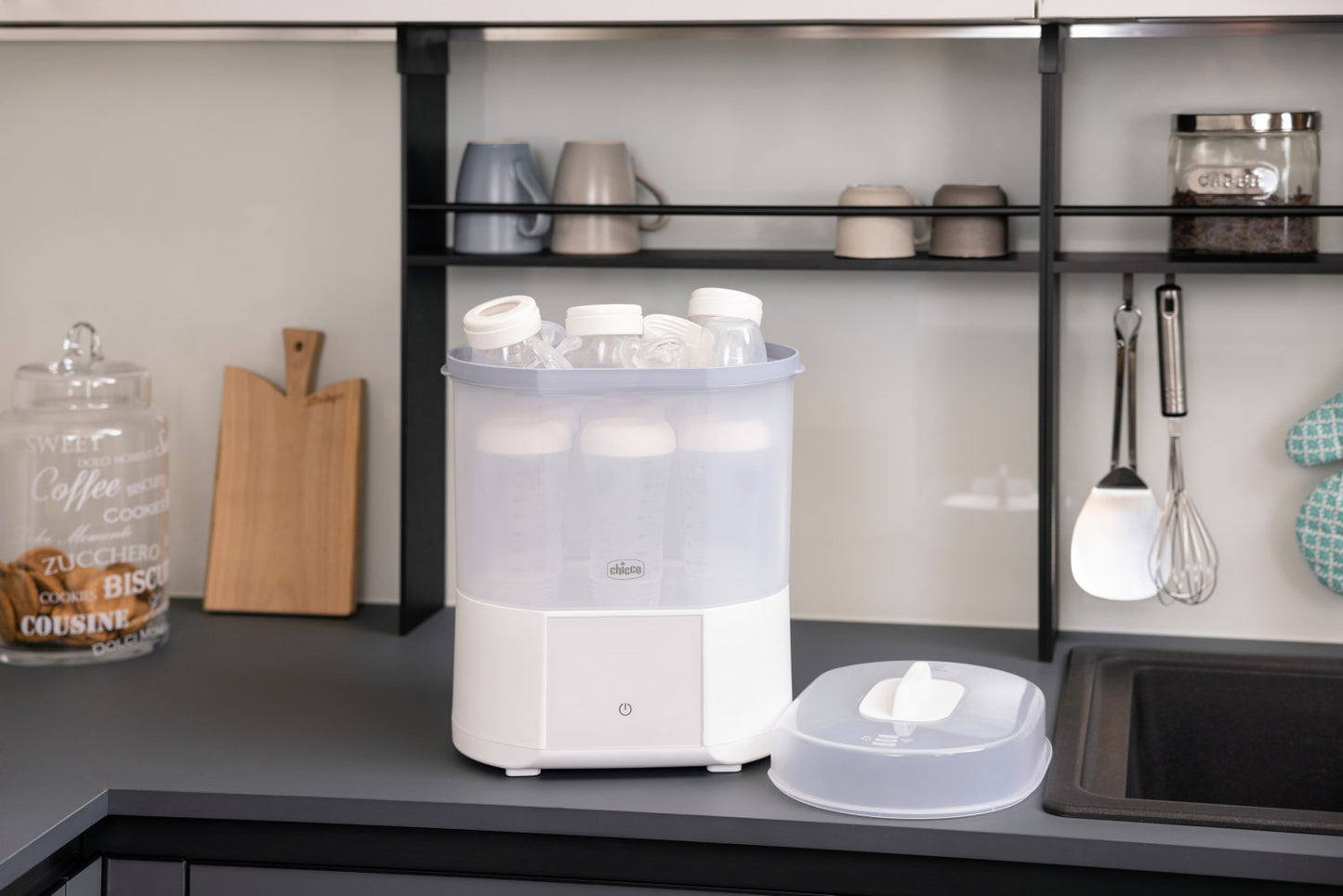 Sterilizator electric digital Chicco cu uscator biberoane si accesorii mici, 0luni+