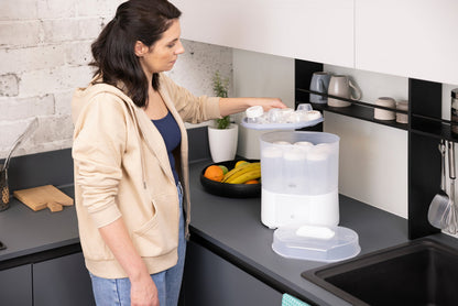 Sterilizator electric digital Chicco cu uscator biberoane si accesorii mici, 0luni+