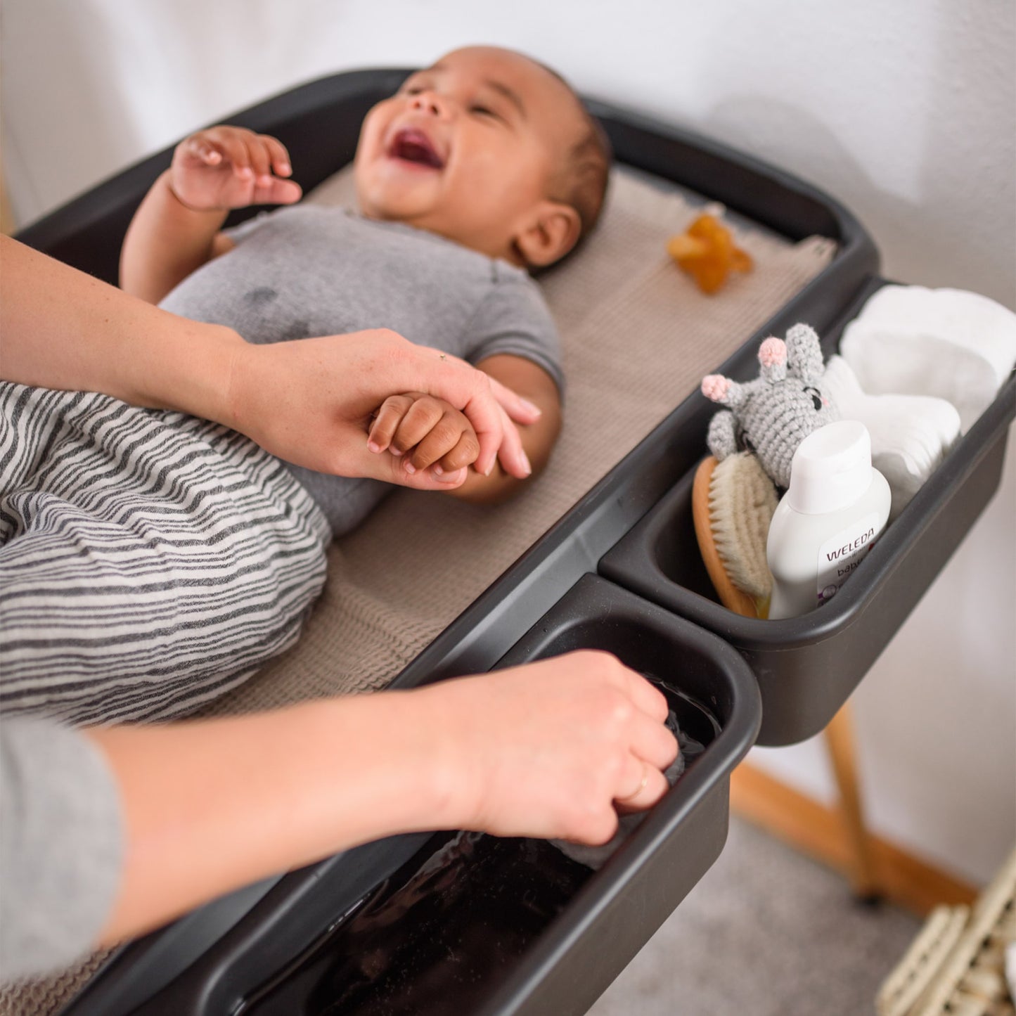 BabyGo - Masuta de schimbat si infasat Change Me, Black