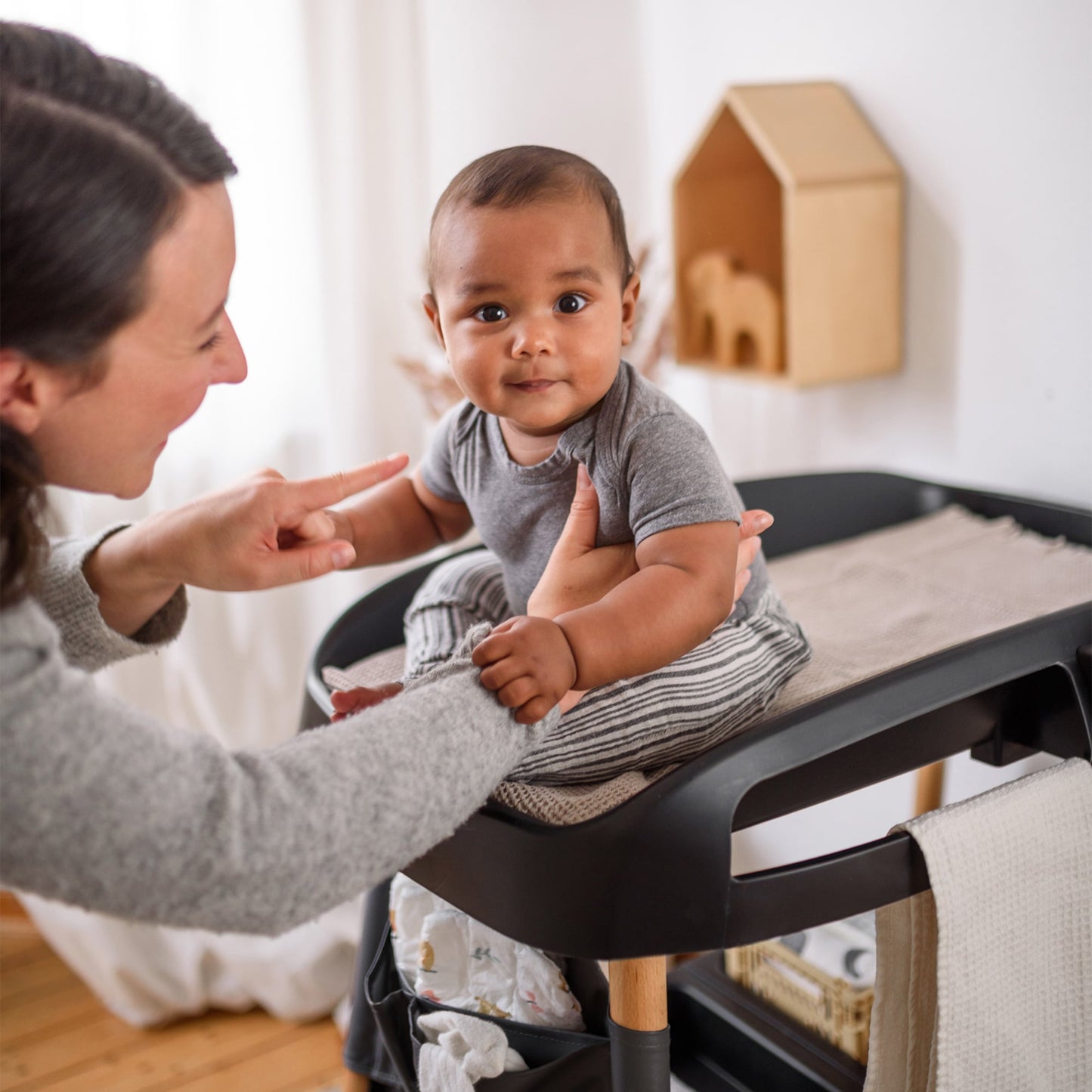 BabyGo - Masuta de schimbat si infasat Change Me, Black