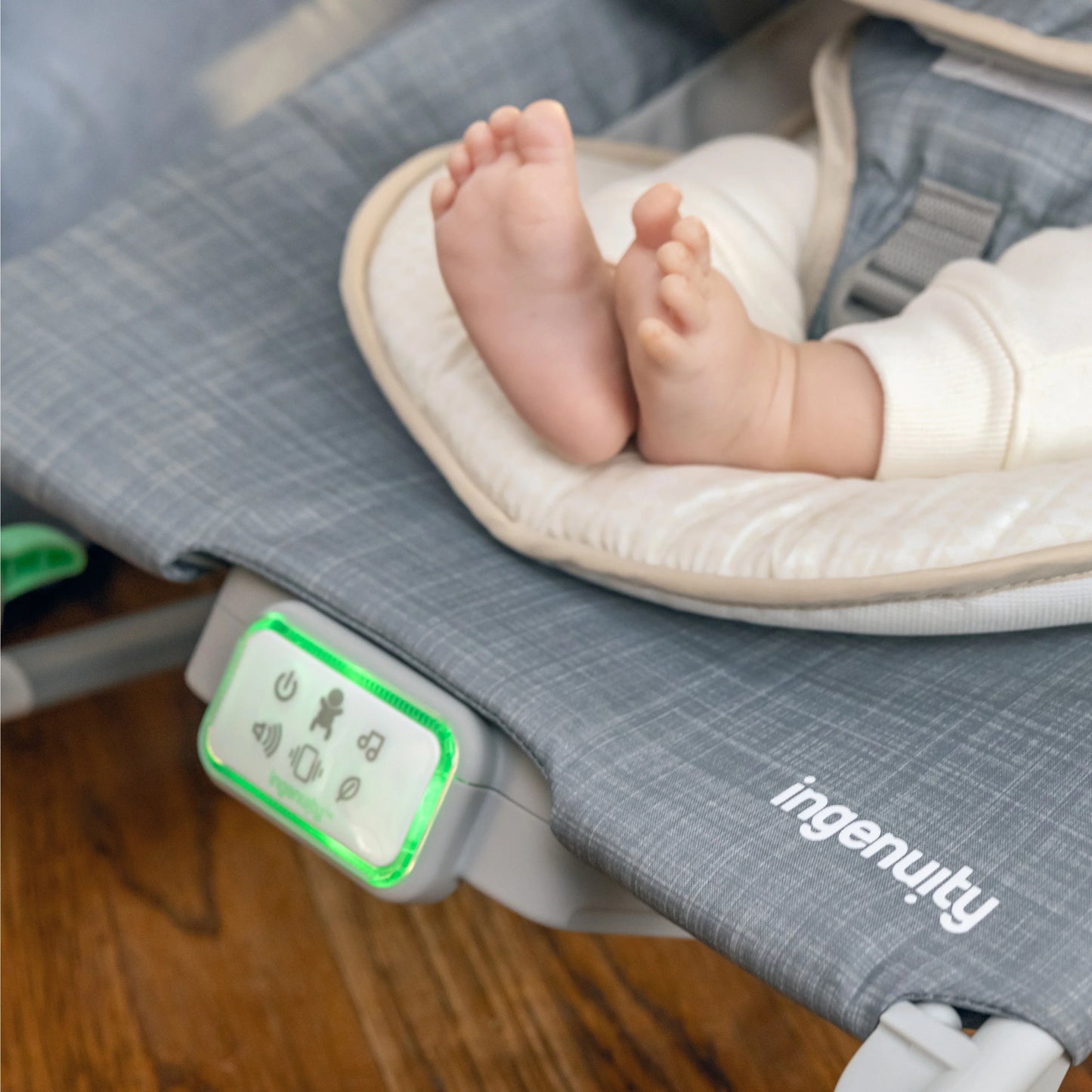 Ingenuity - Balansoar cu functie de masaj Happy Belly Rock-to-Bounce - Parker